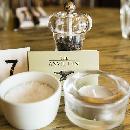 The Anvil Inn Бландфорд-Форум Экстерьер фото